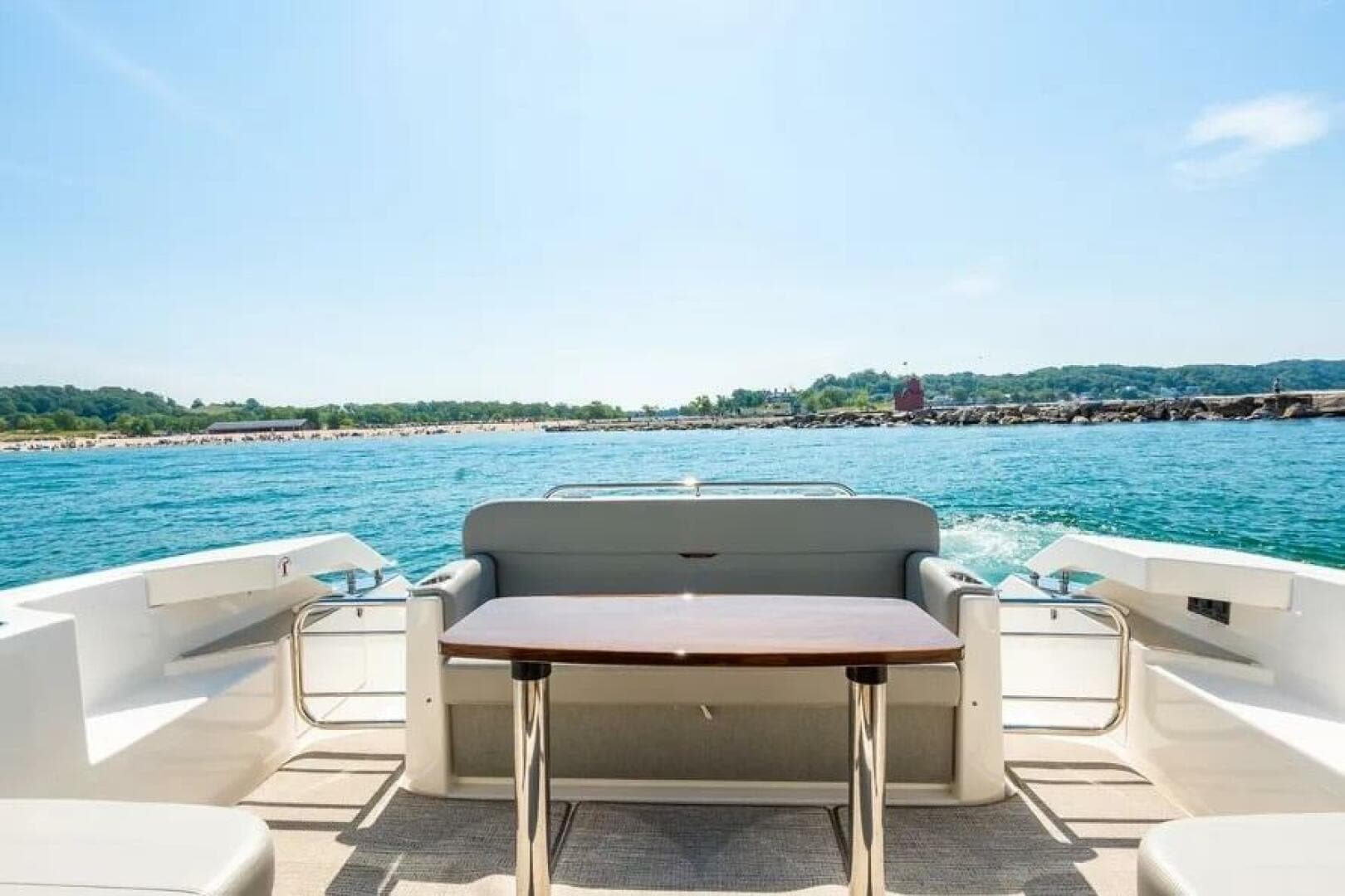 2023 Tiara Yachts 39 Coupe