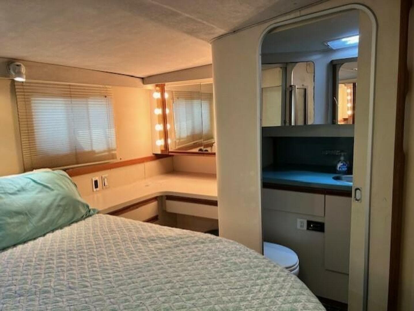 1989 Trojan 12M Motor Yacht