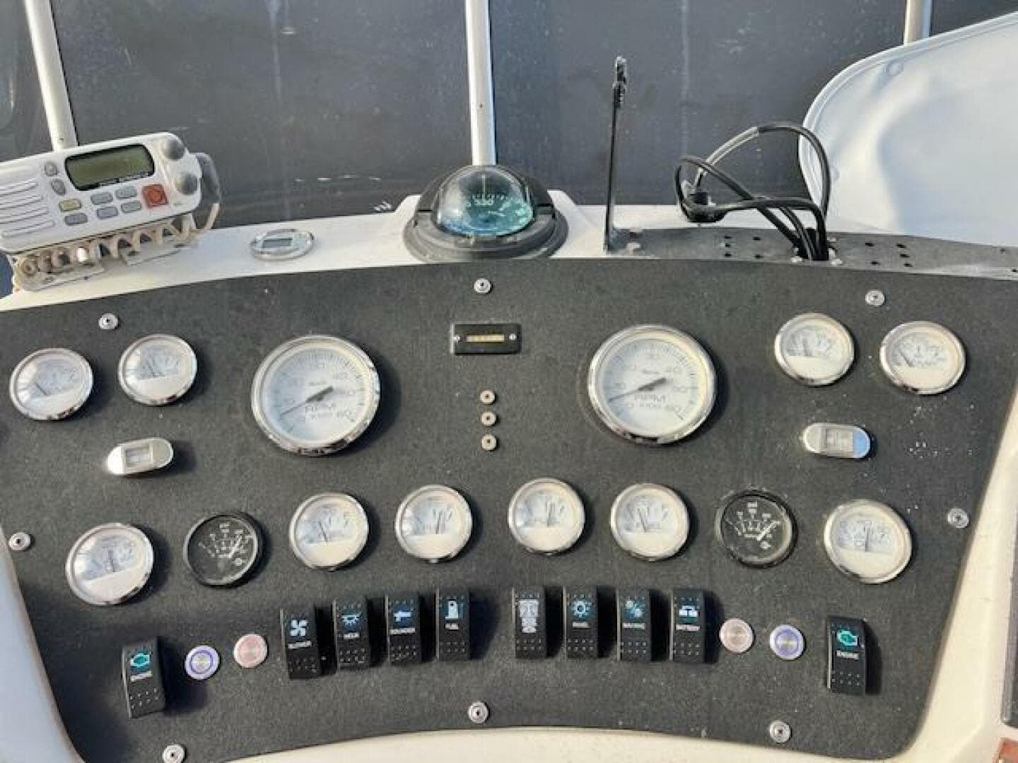 1989 Trojan 12M Motor Yacht