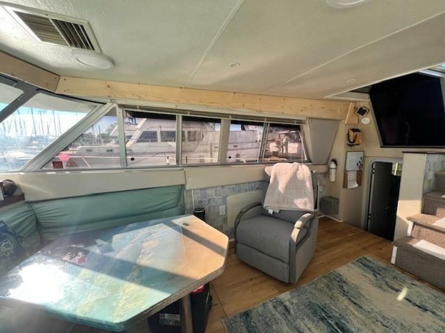 1989 Trojan 12M Motor Yacht