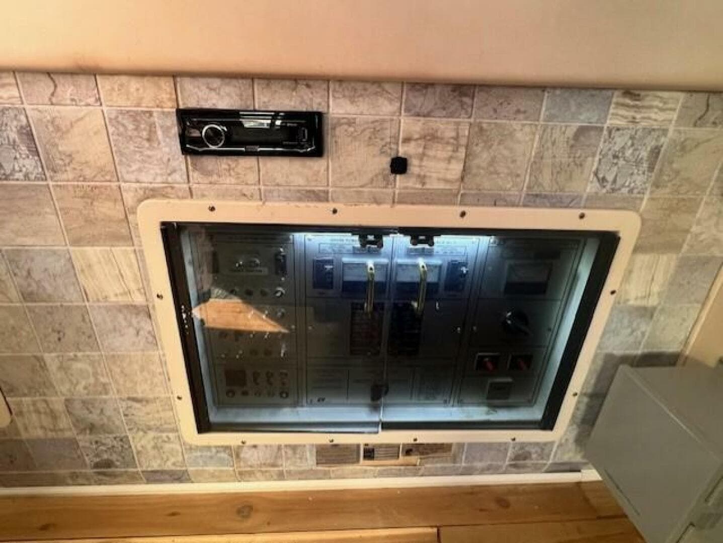 1989 Trojan 12M Motor Yacht