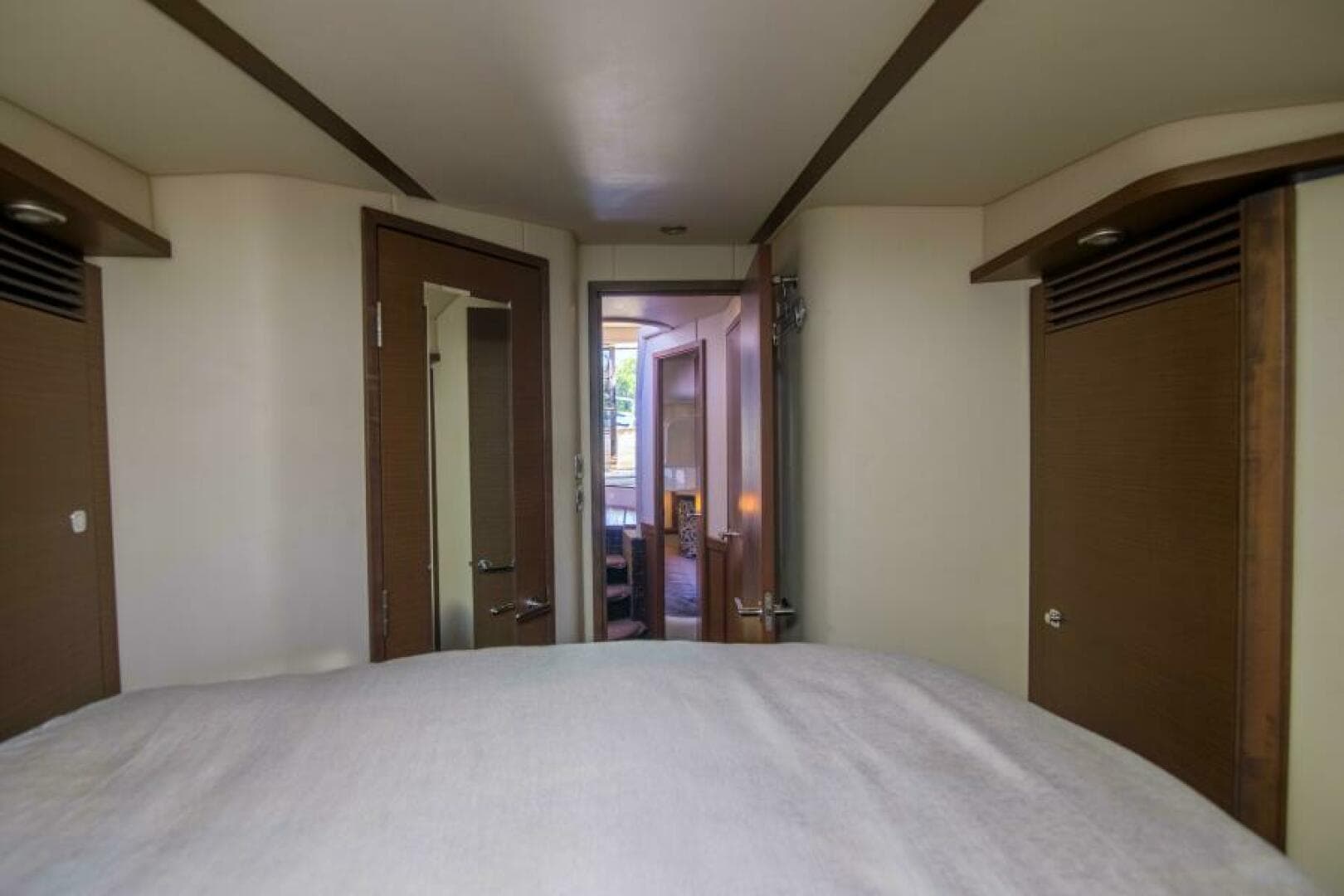 Sea Ray 52 -  Seas The Day - Stateroom