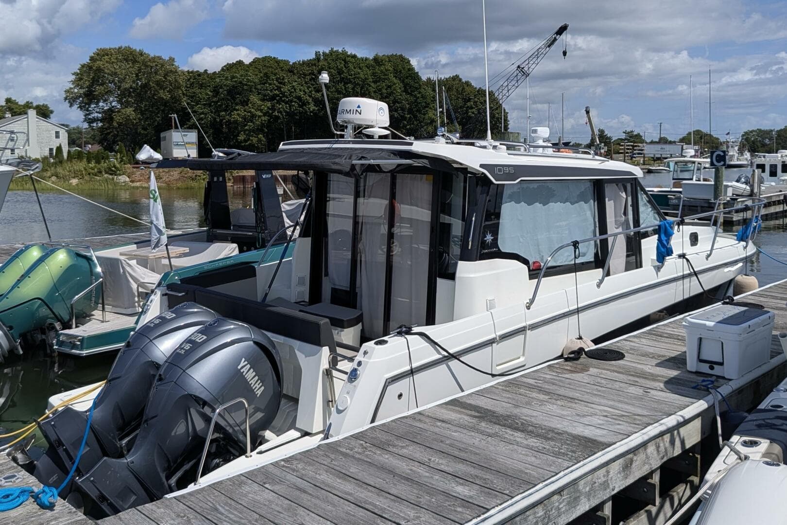 2023 Jeanneau NC 1095 Weekender