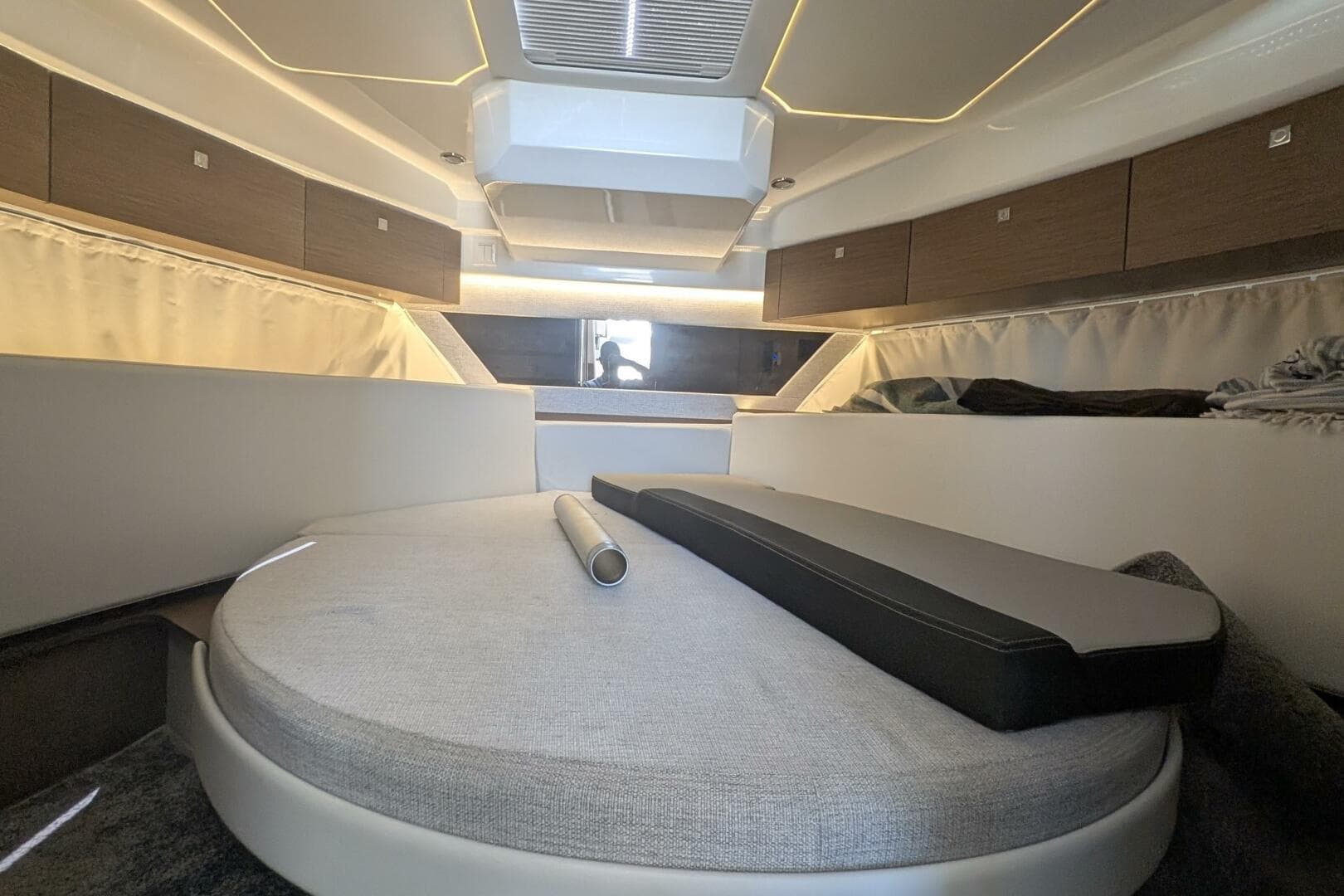 2023 Jeanneau NC 1095 Weekender