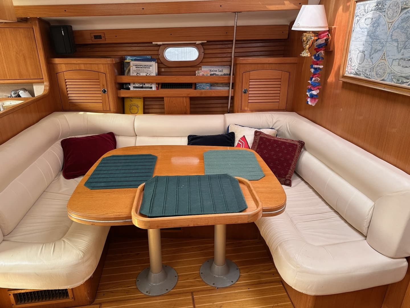 2002 Catalina 470