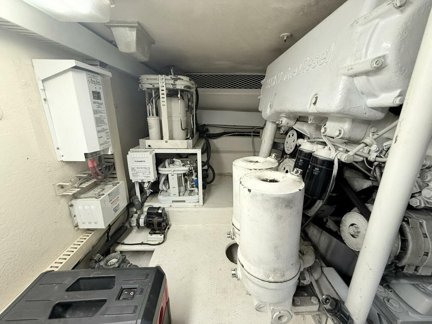 Viking 50 REEL LEGACY - Engine Room