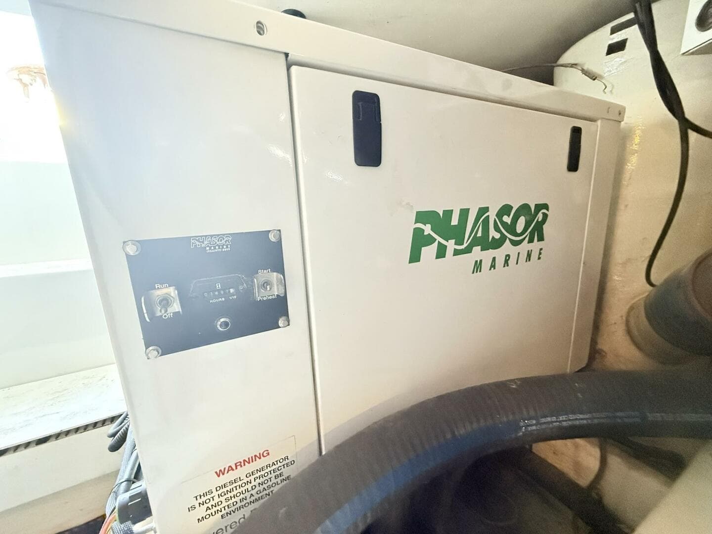 Viking 50 REEL LEGACY - Engine Room