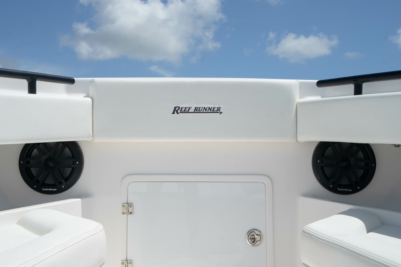 2027 Reef Runner 340