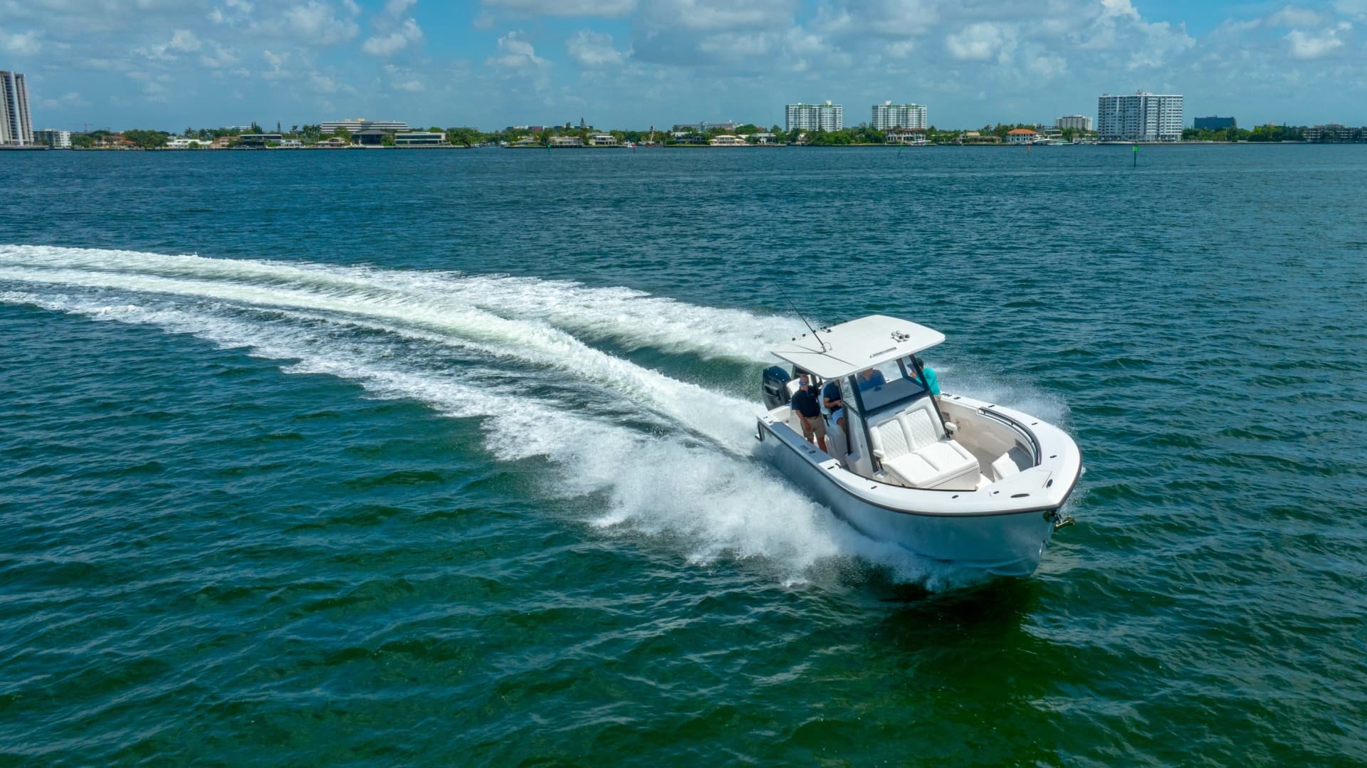 2027 Reef Runner 340