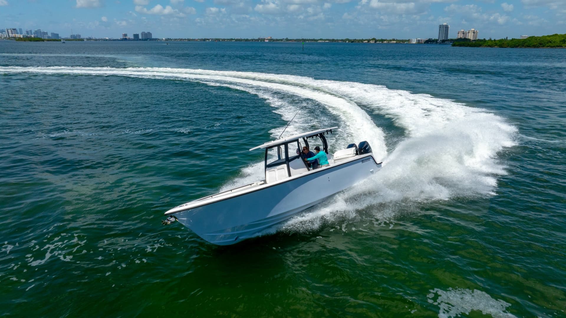 2027 Reef Runner 340