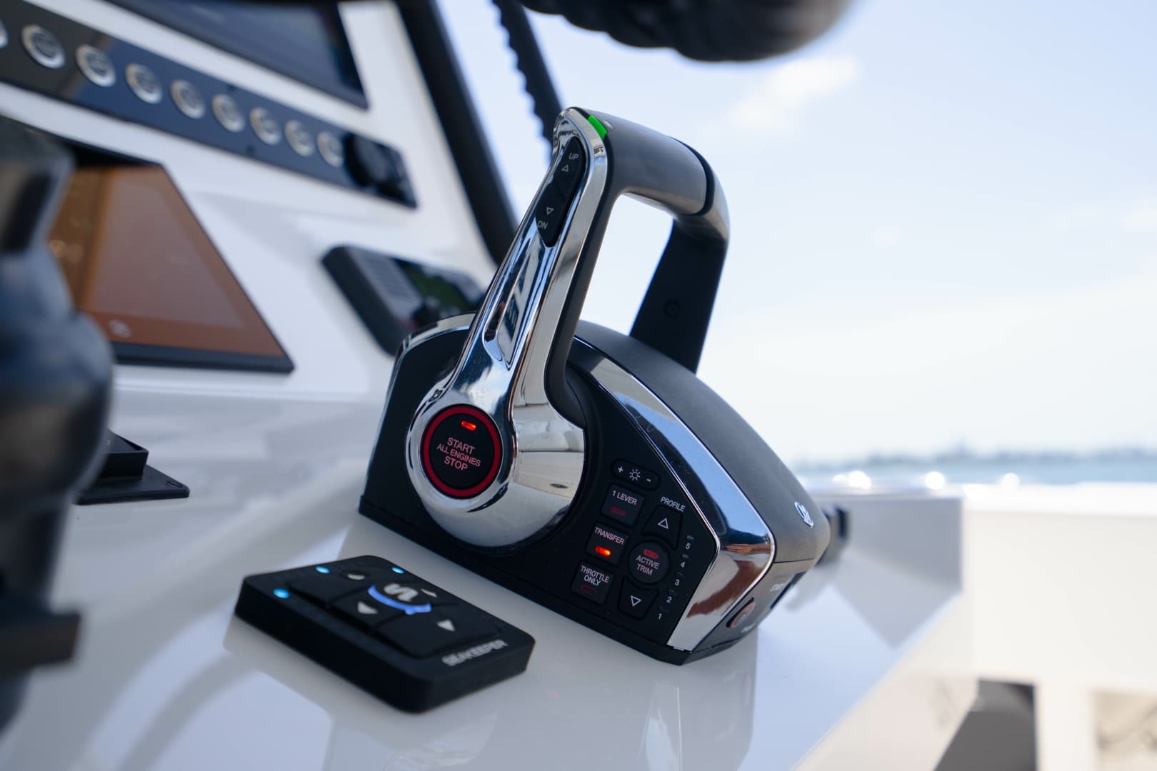 2027 Reef Runner 340