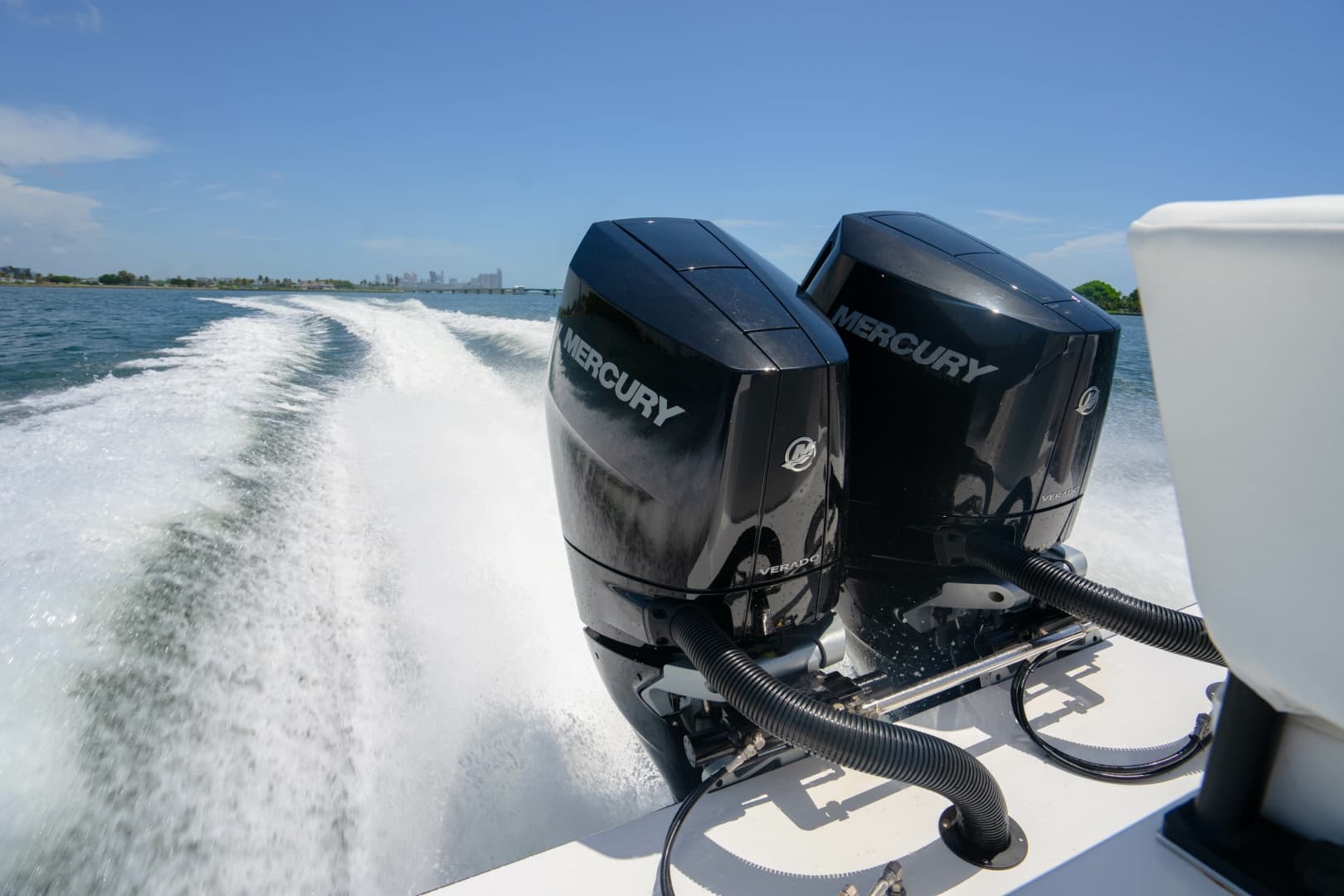 2027 Reef Runner 340