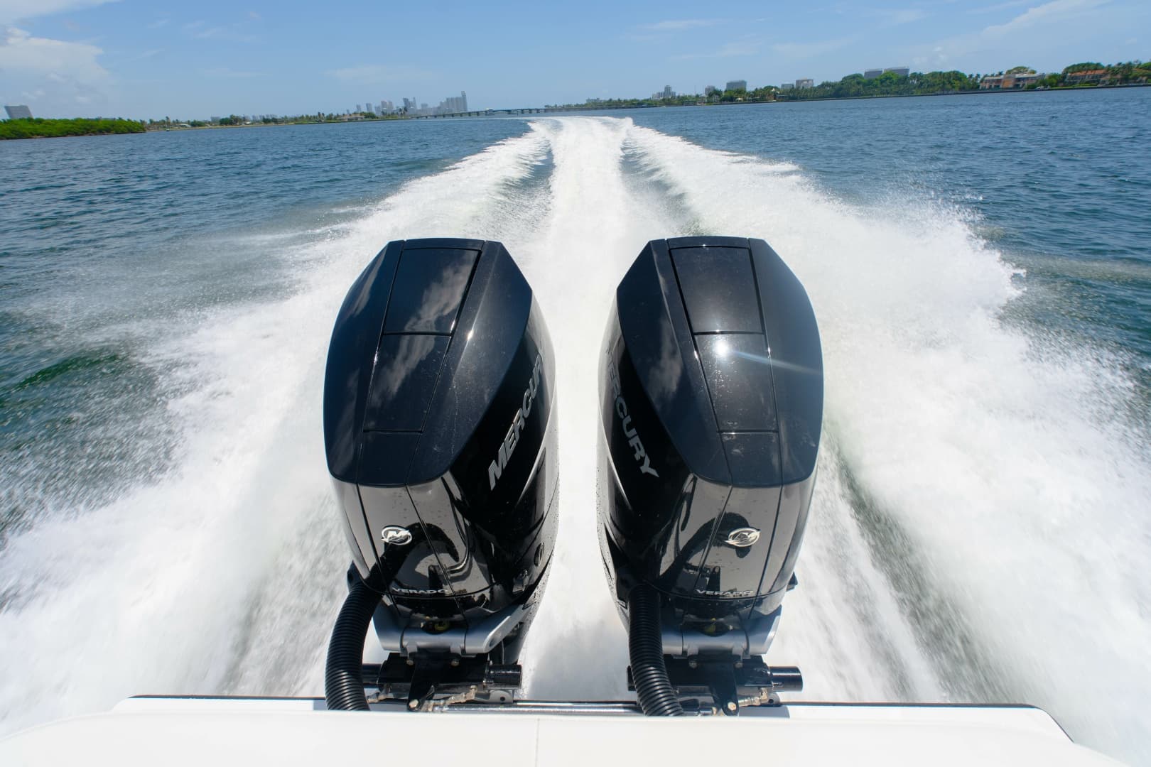 2027 Reef Runner 340