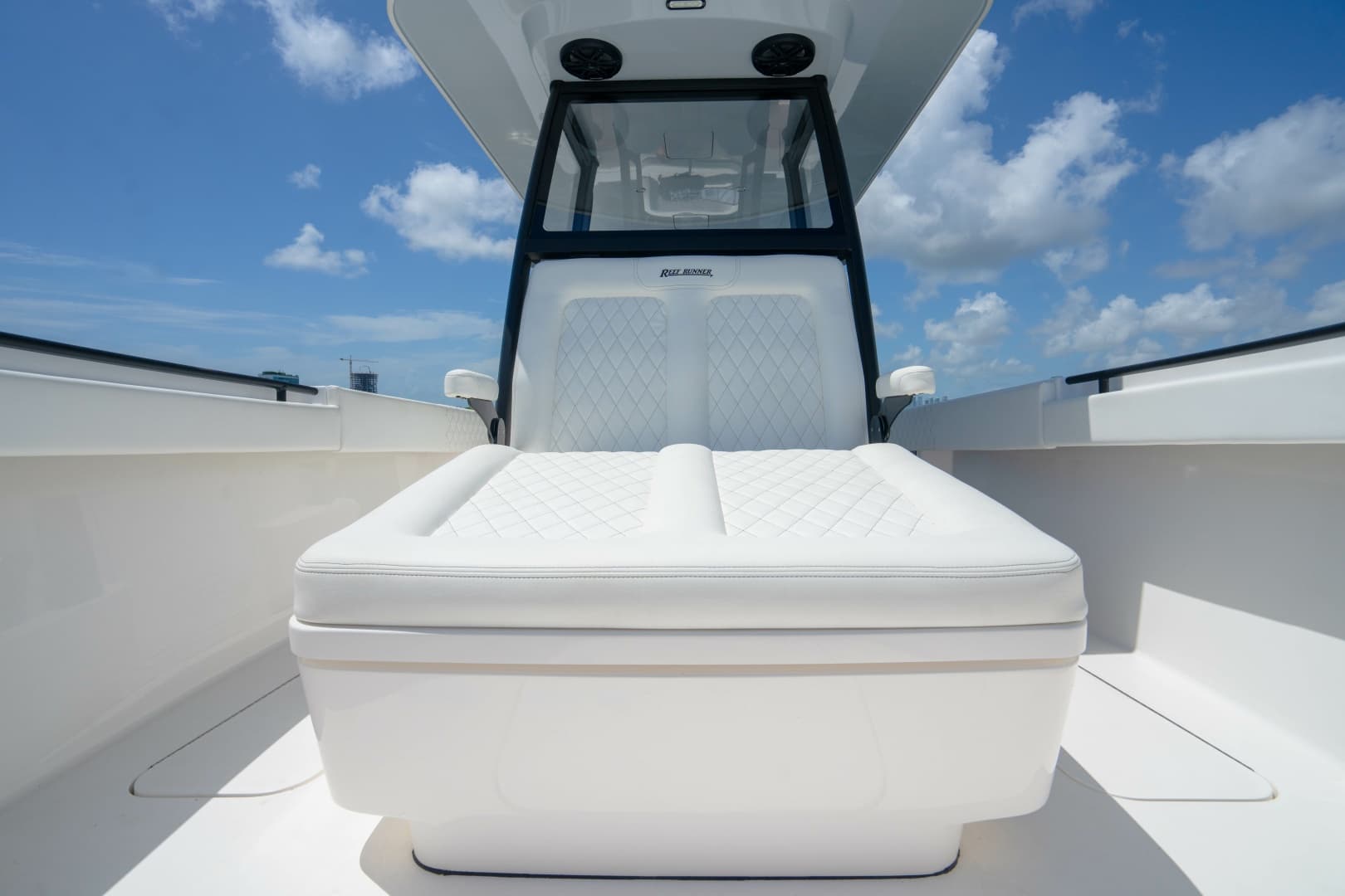 2027 Reef Runner 340