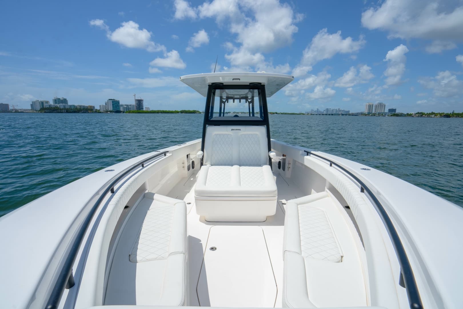 2027 Reef Runner 340
