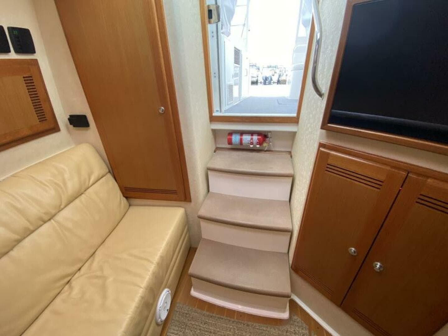 2006 Cabo 40 Express - BUZZ CATCHER