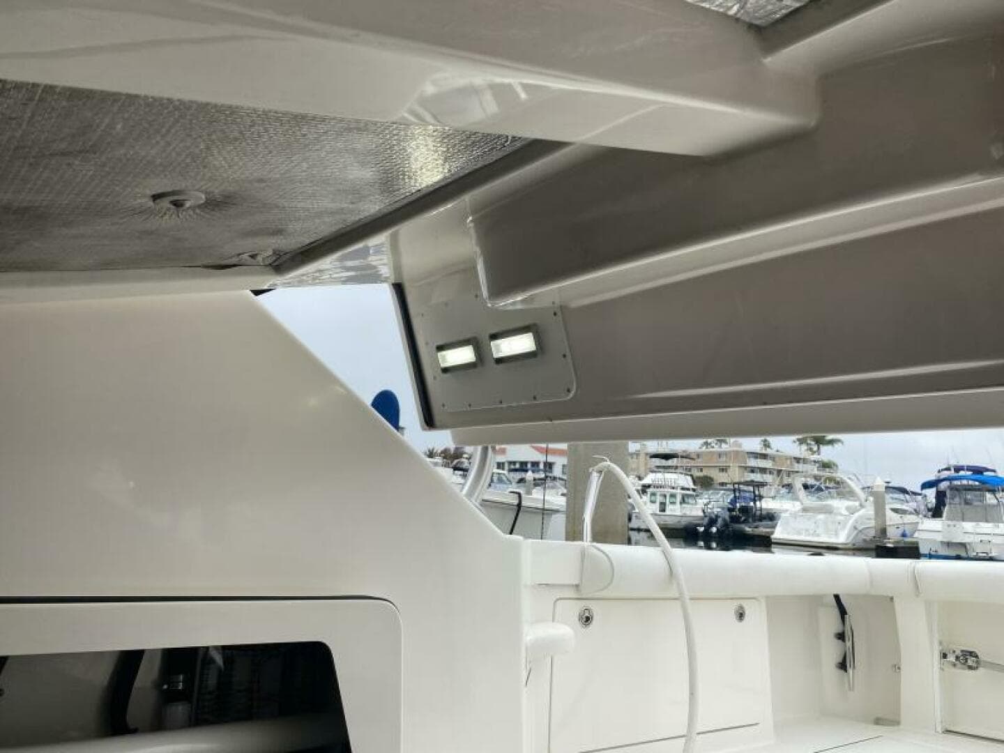 2006 Cabo 40 Express - BUZZ CATCHER