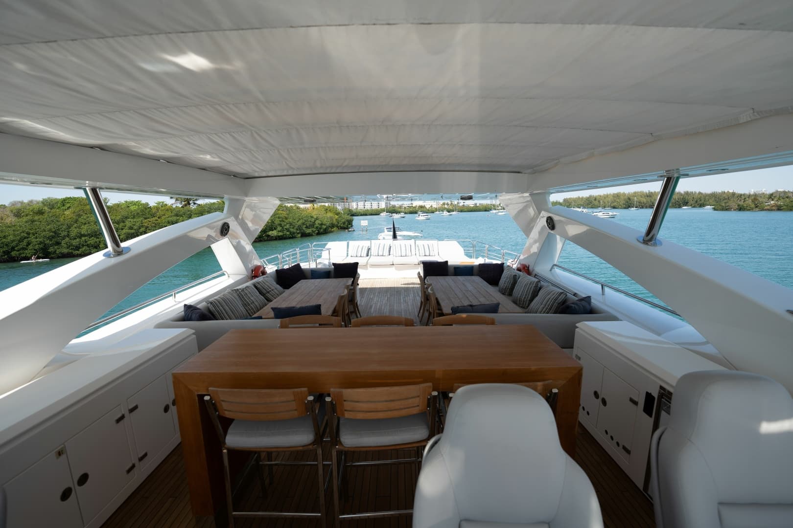 2010 Sunseeker 34 Metre Yacht