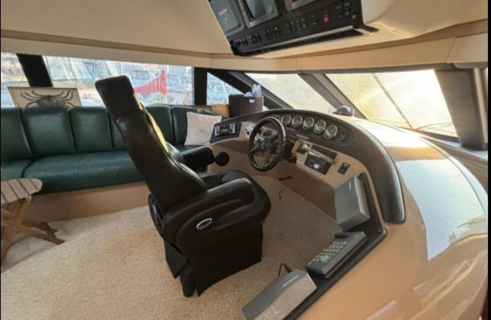 1998 Carver 530 Voyager