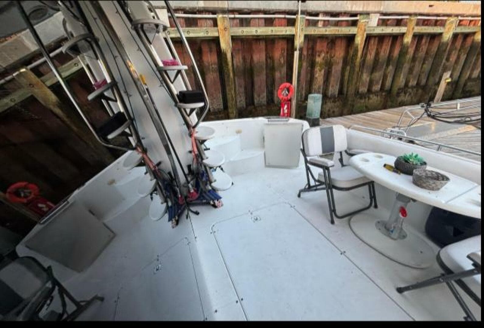 1998 Carver 530 Voyager