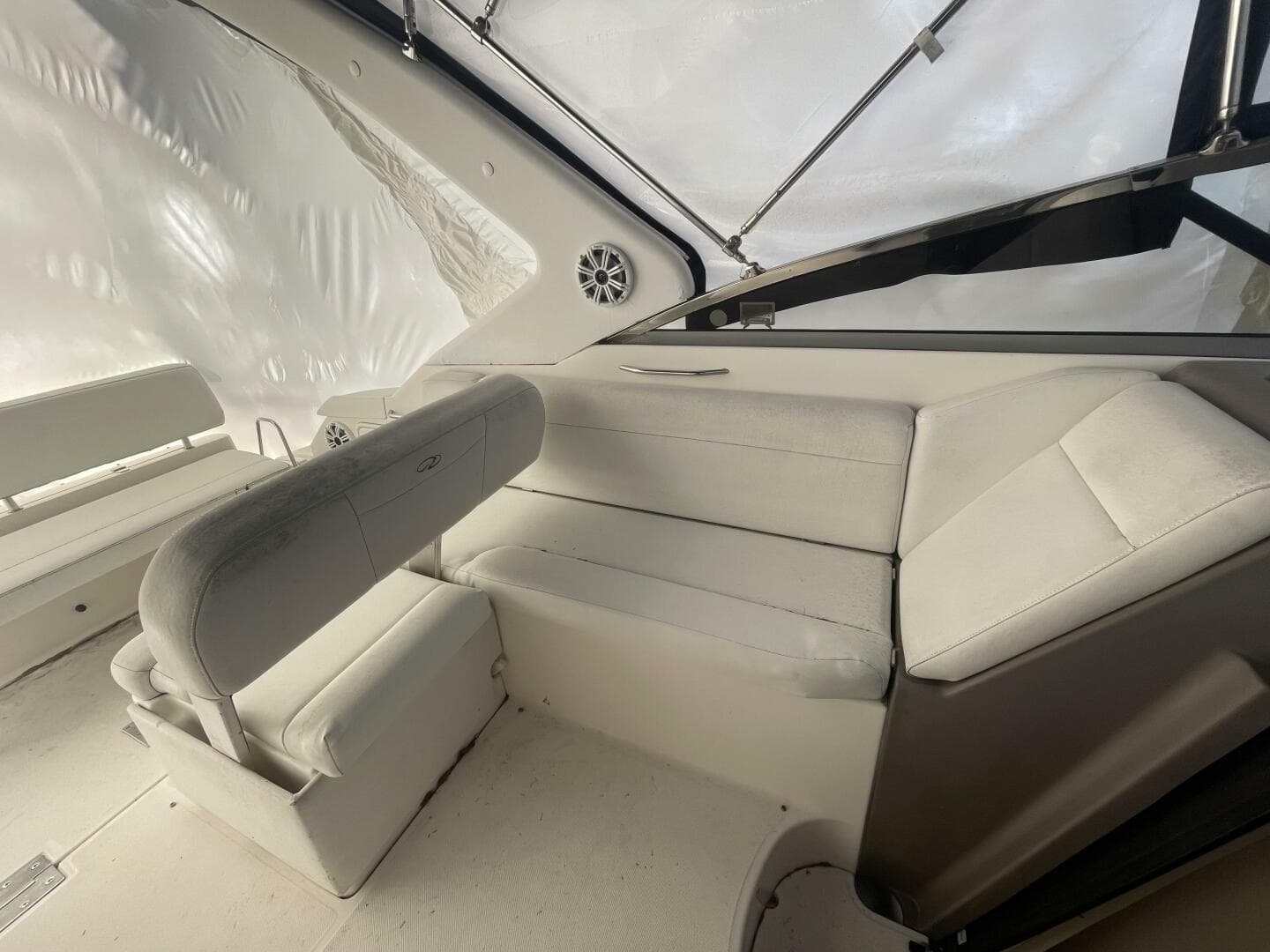 2006 Regal 2860 Window Express