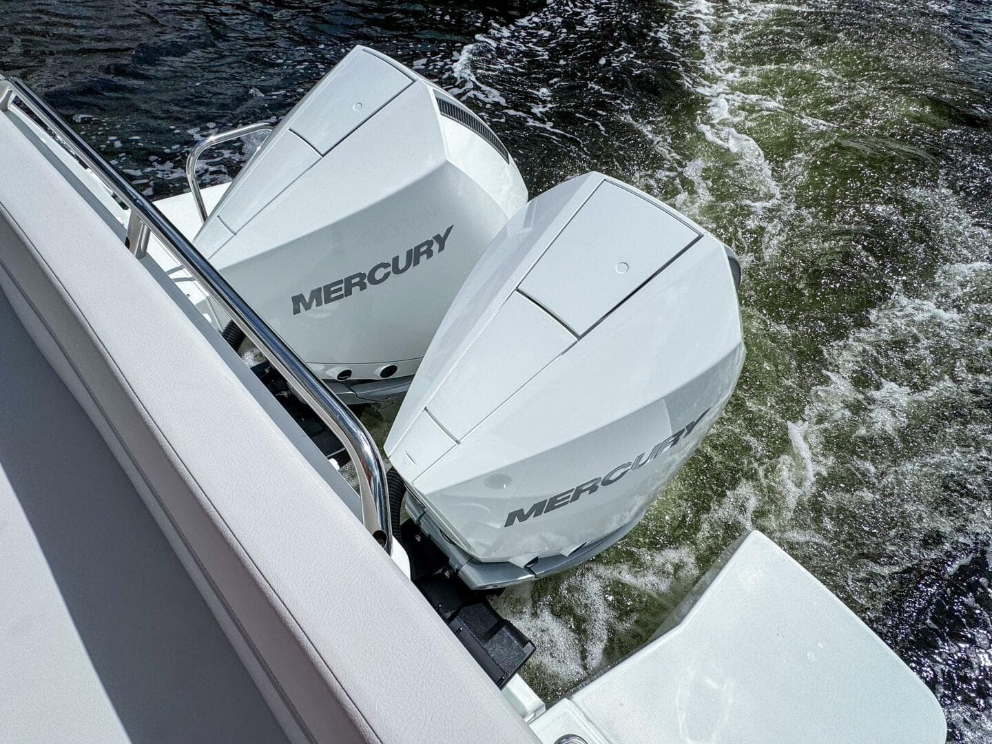 2026 Beneteau Antares 9