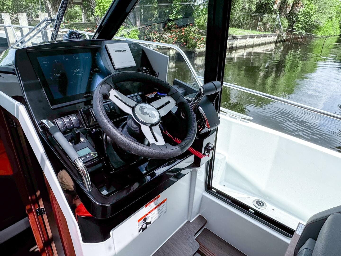 2026 Beneteau Antares 9