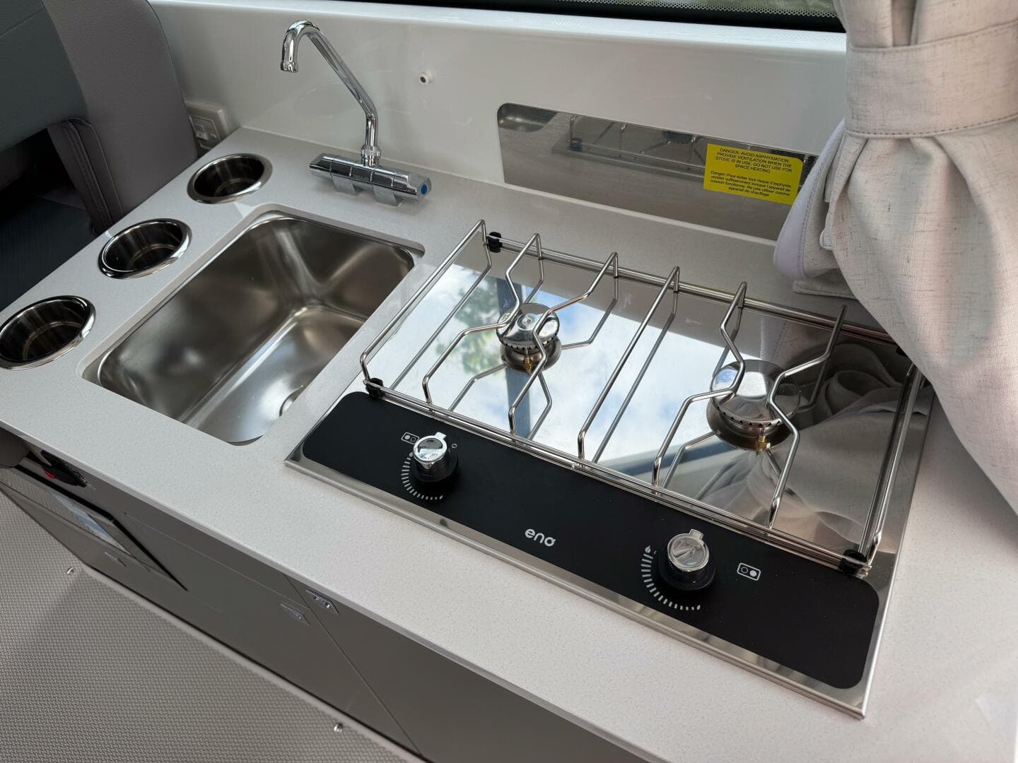 2026 Beneteau Antares 9