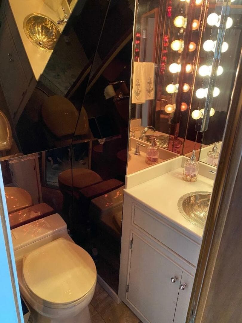 1988 Burger 80 Motor Yacht