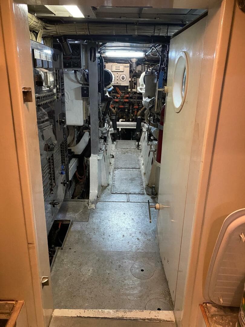 1988 Burger 80 Motor Yacht