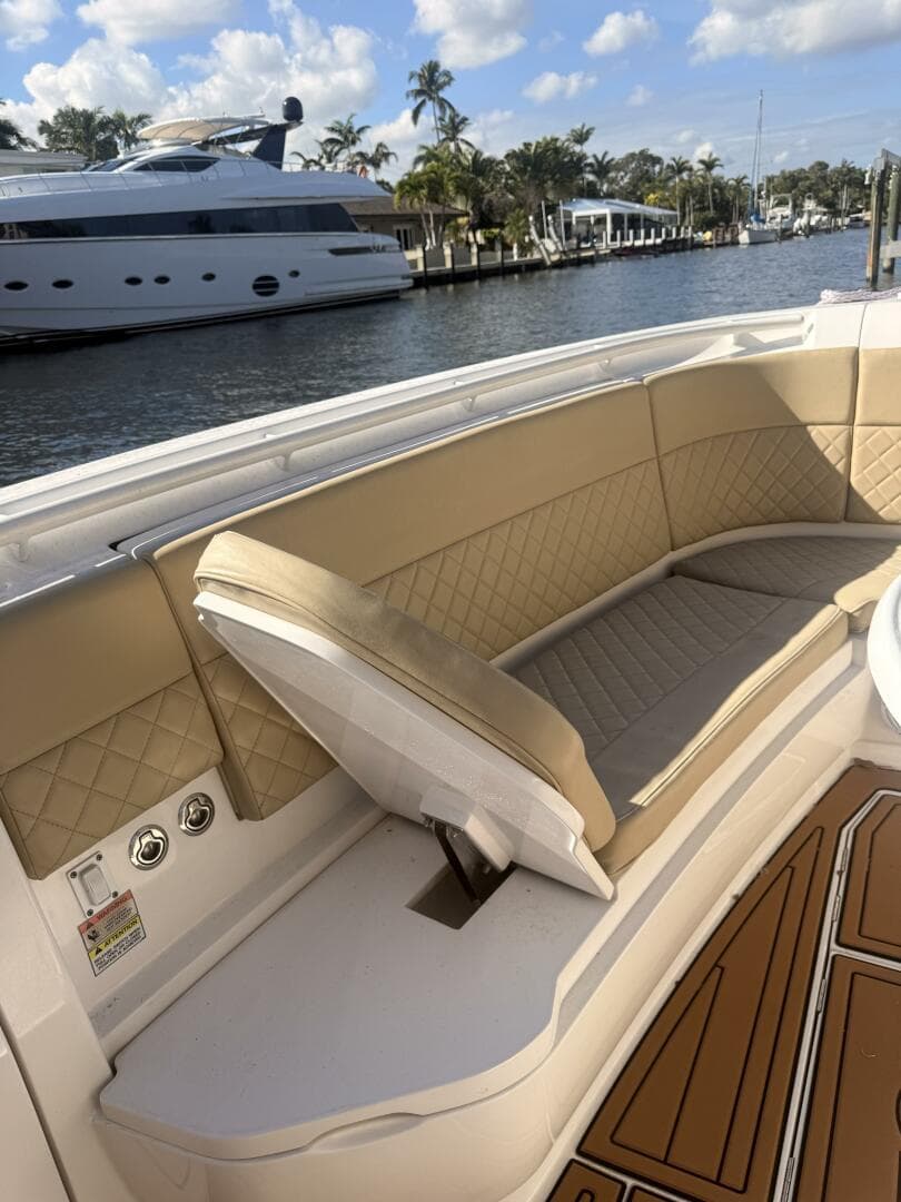 2019 Intrepid 345 Nomad FE