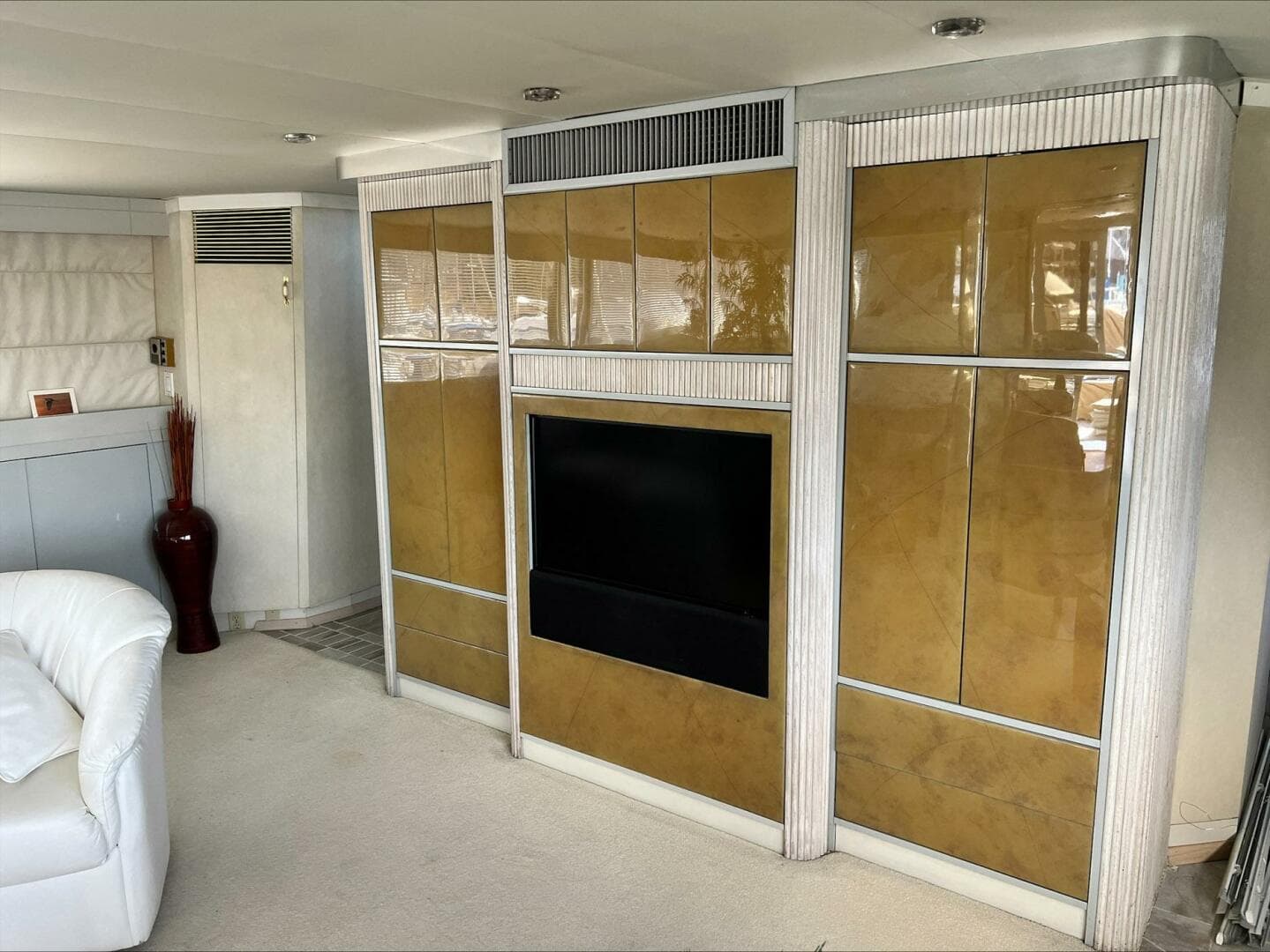 1984 Broward Raised Pilothouse