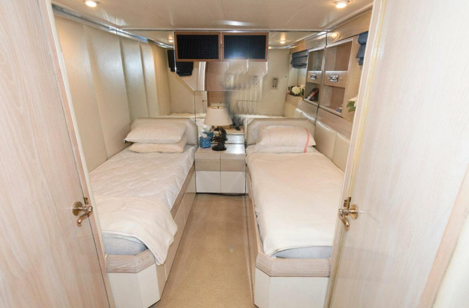 1984 Broward Raised Pilothouse