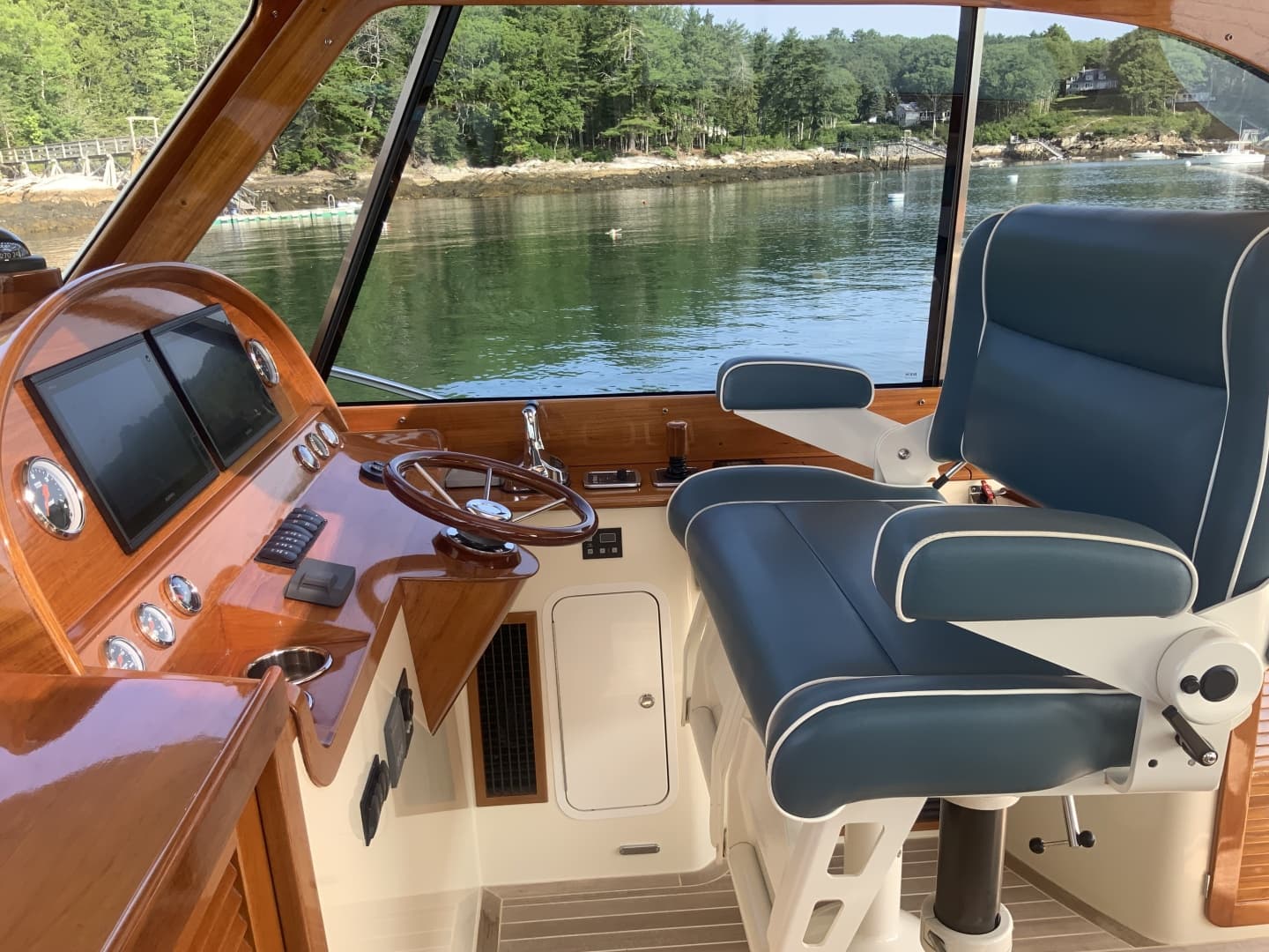 2019 Hinckley PB40