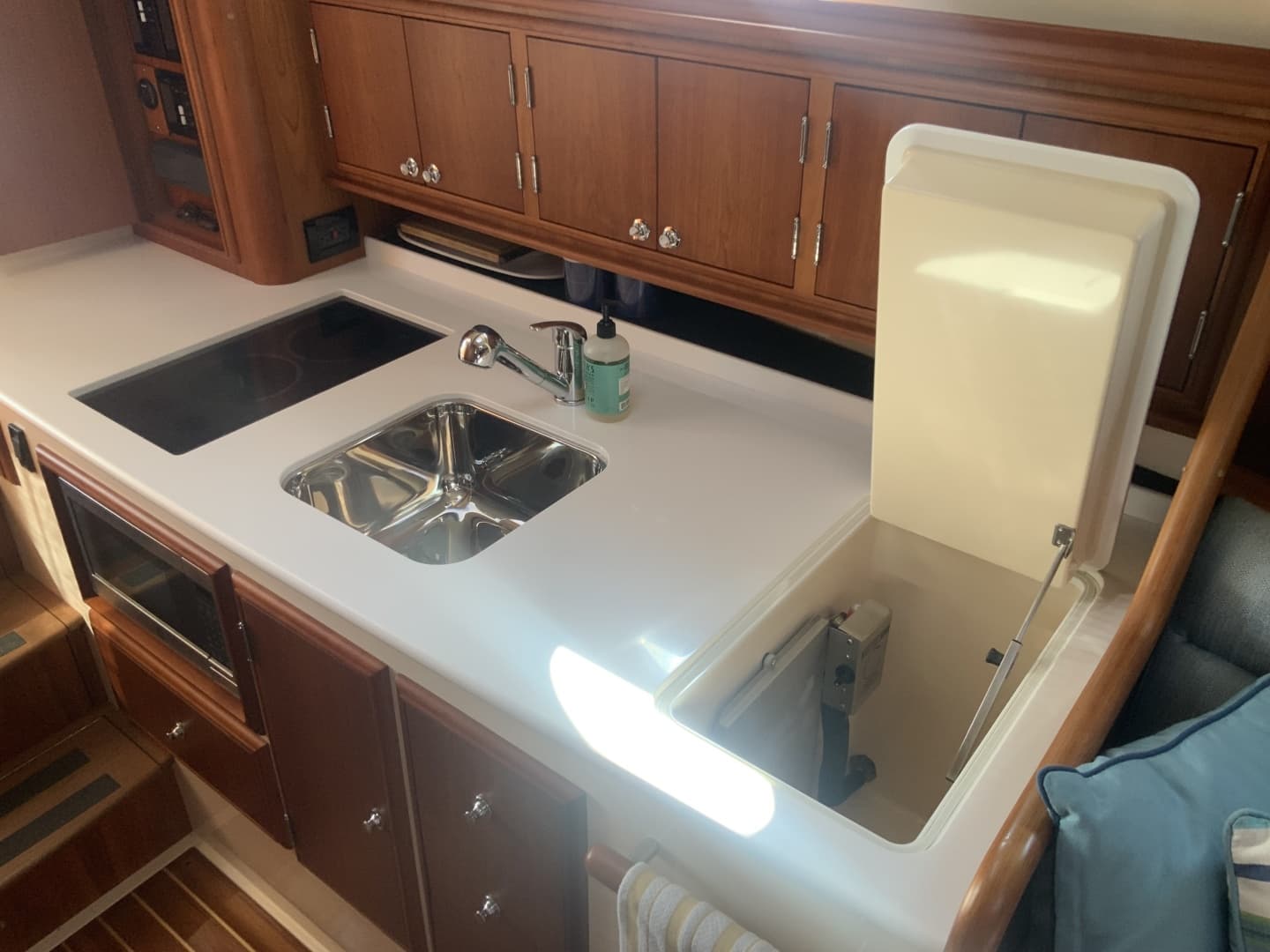 2019 Hinckley PB40