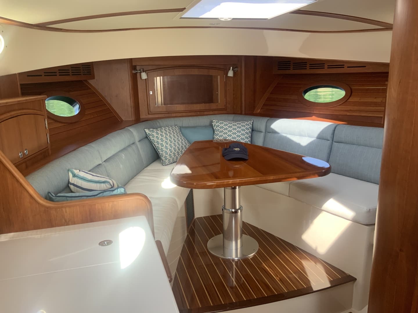 2019 Hinckley PB40