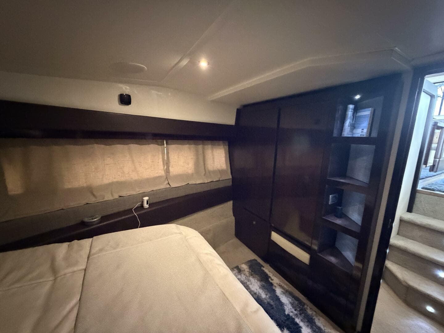 2017 Sea Ray 400 Sundancer