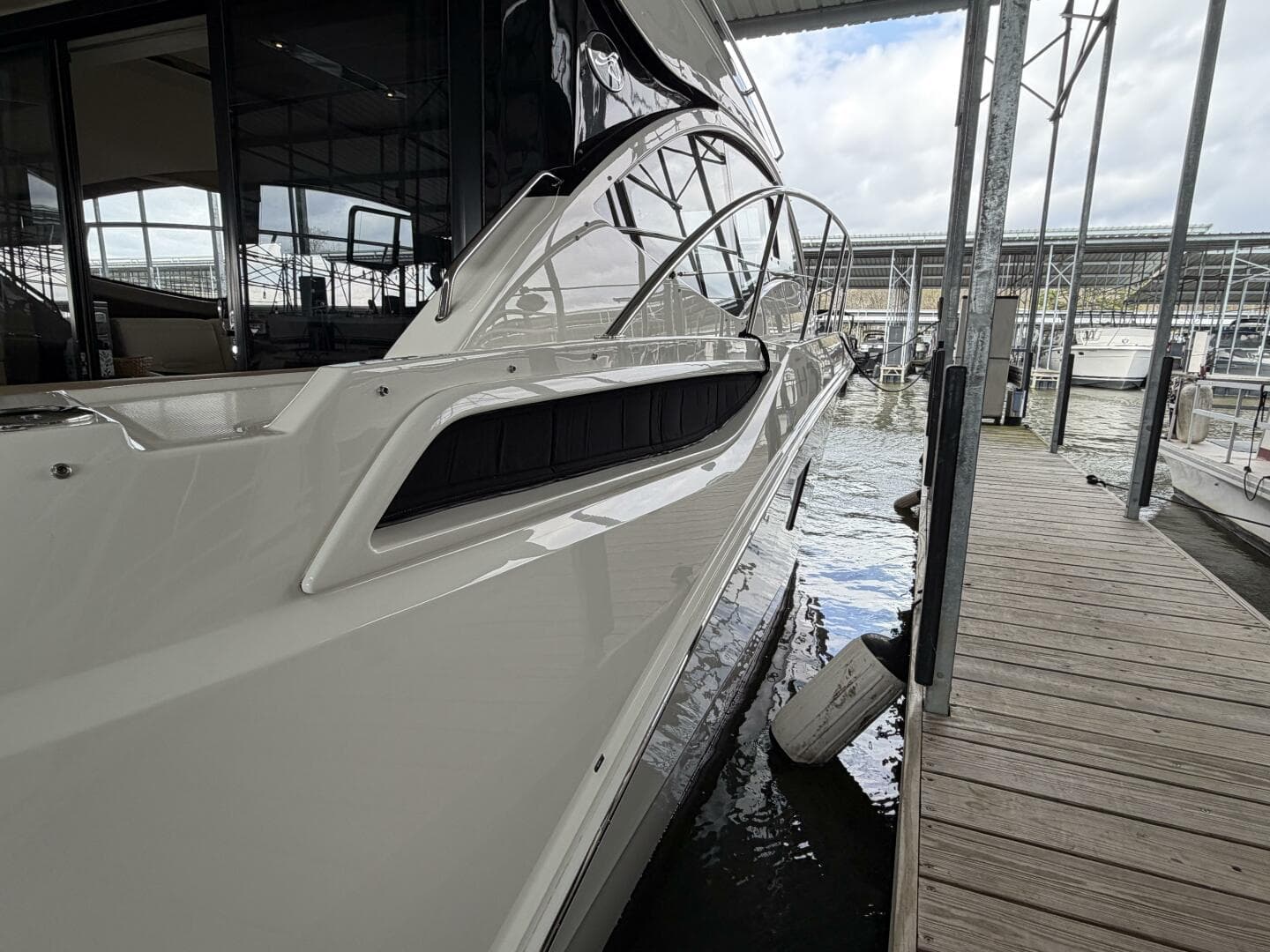 2017 Sea Ray 400 Sundancer