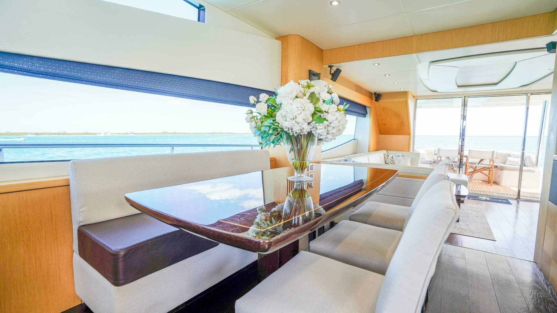 2016 Sunseeker 75 Yacht