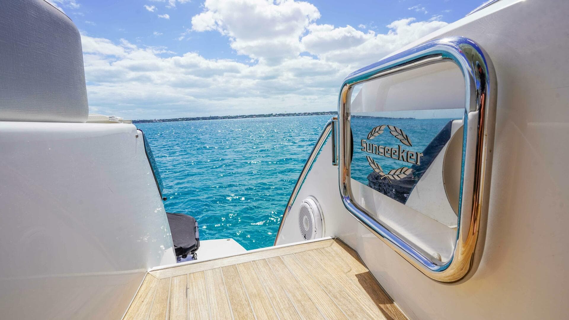 2016 Sunseeker 75 Yacht