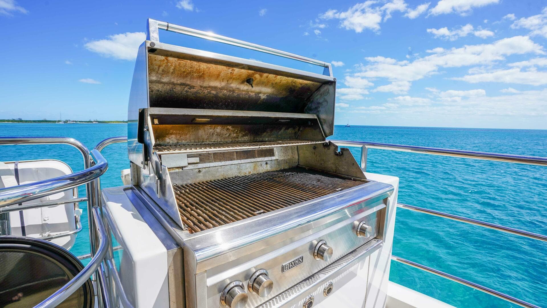 2016 Sunseeker 75 Yacht