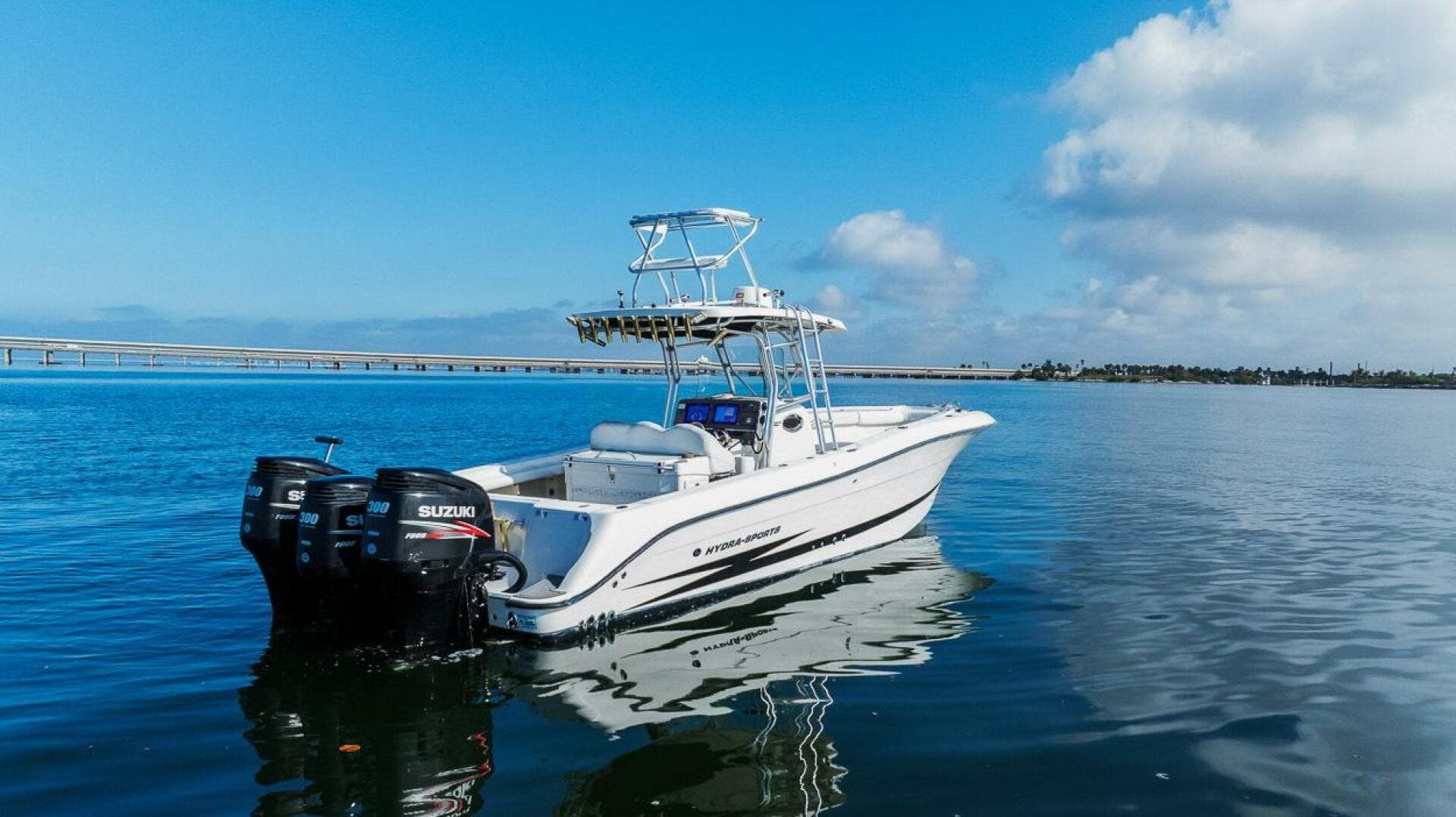 2004 Hydra-Sports Vector 3300 CC