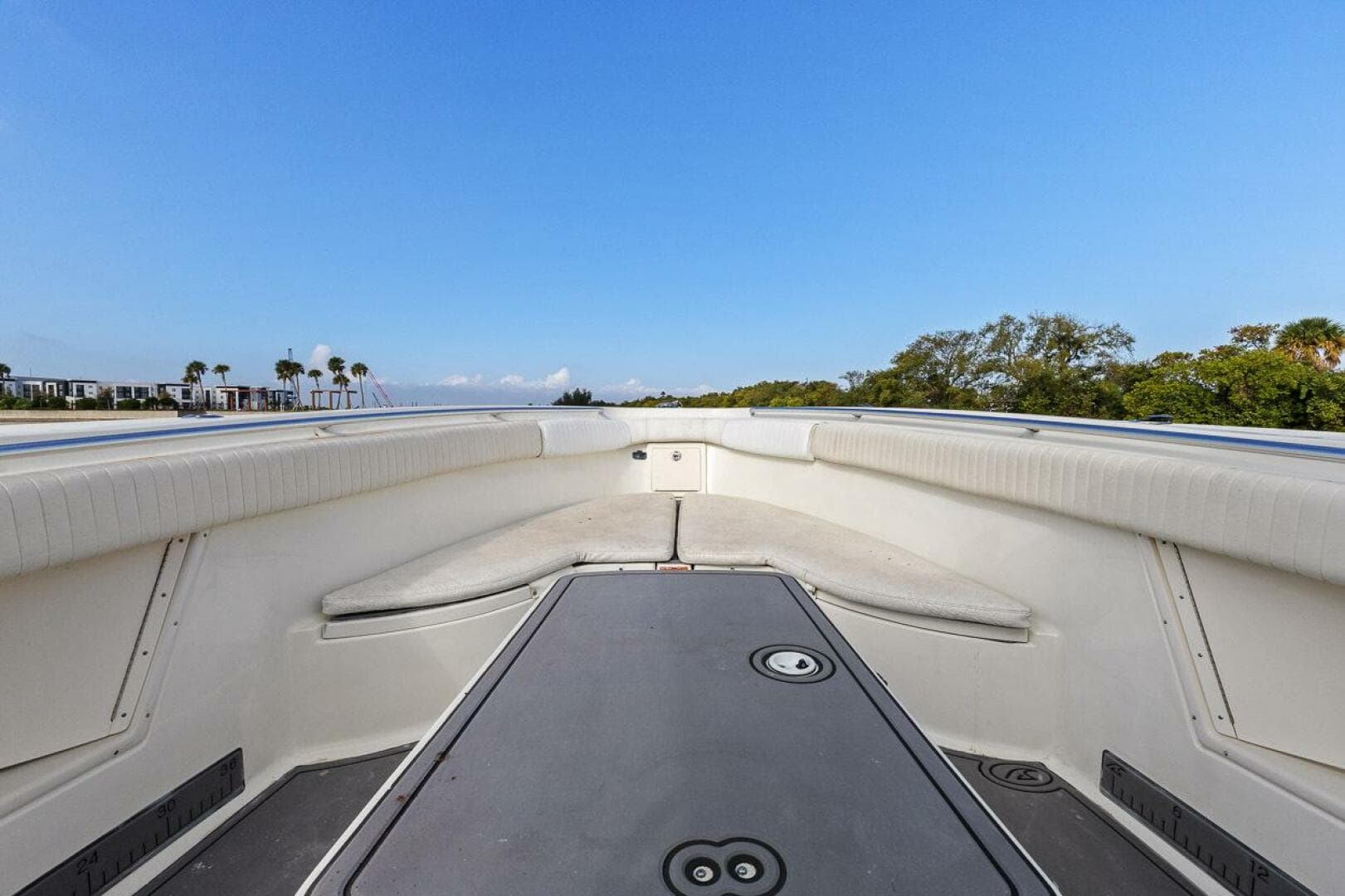 2004 Hydra-Sports Vector 3300 CC