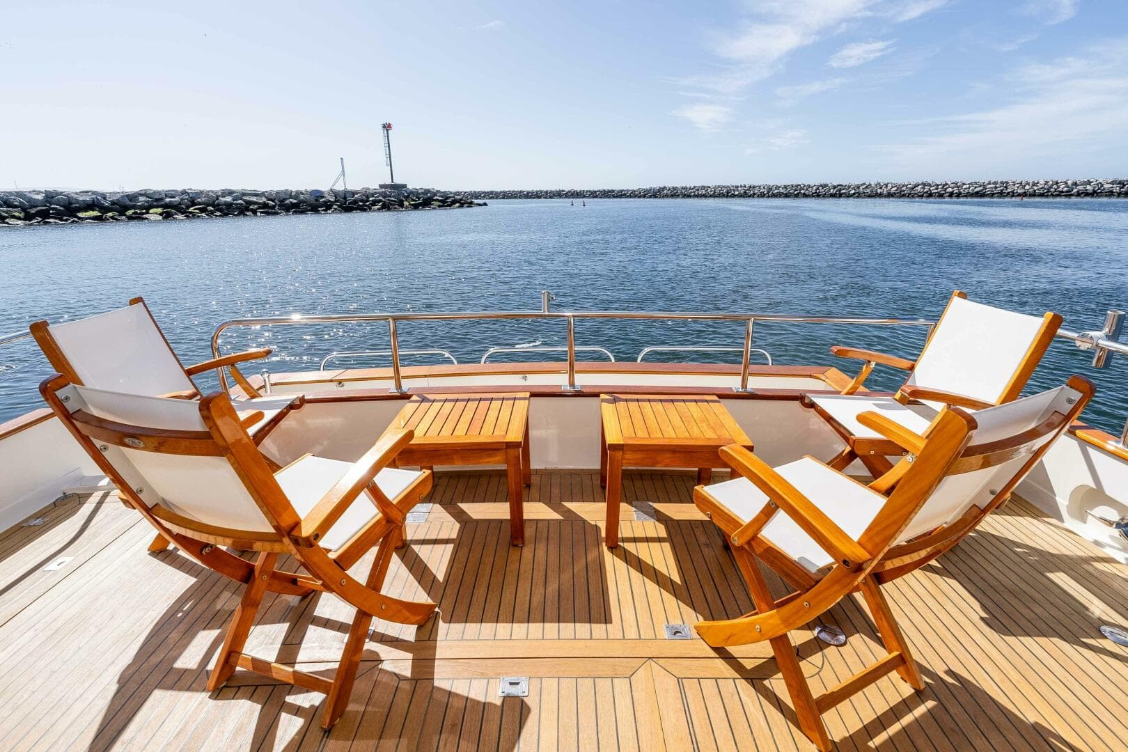 2000 Offshore Yachts Flushdeck