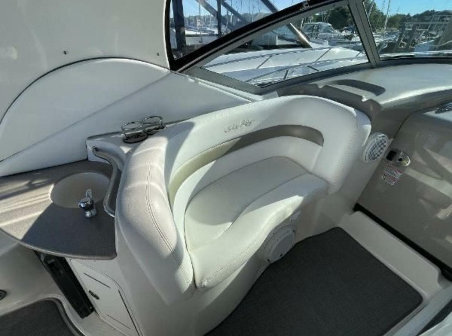 2006 Sea Ray 320 Sundancer