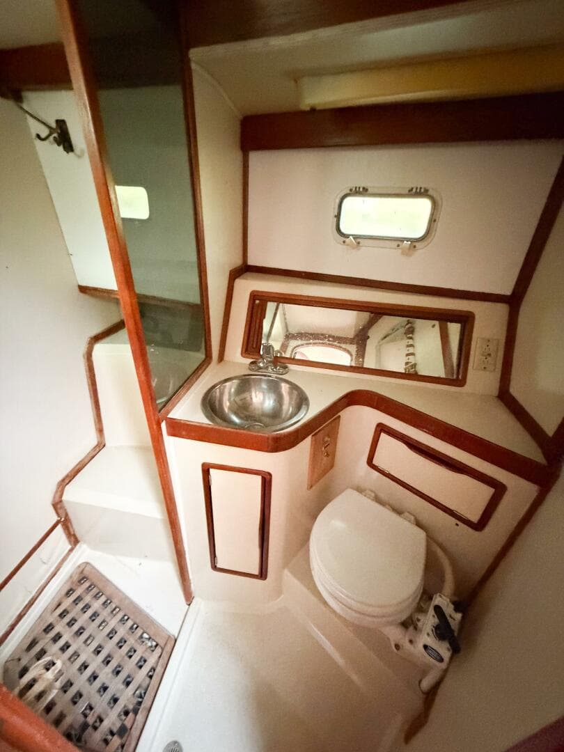 1989 Irwin 43 Mark III