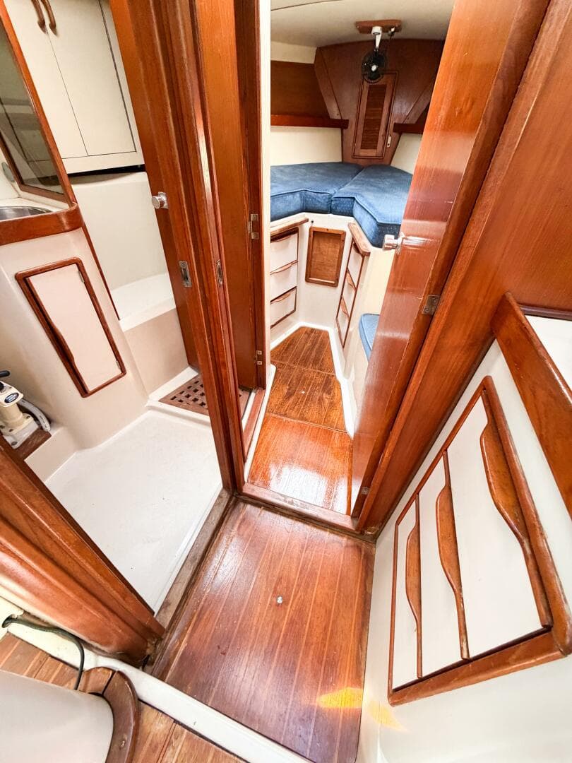 1989 Irwin 43 Mark III