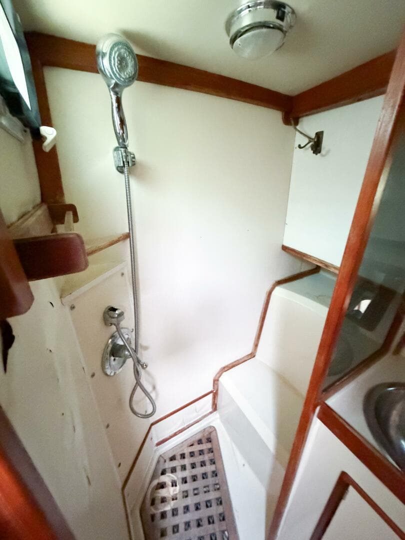 1989 Irwin 43 Mark III