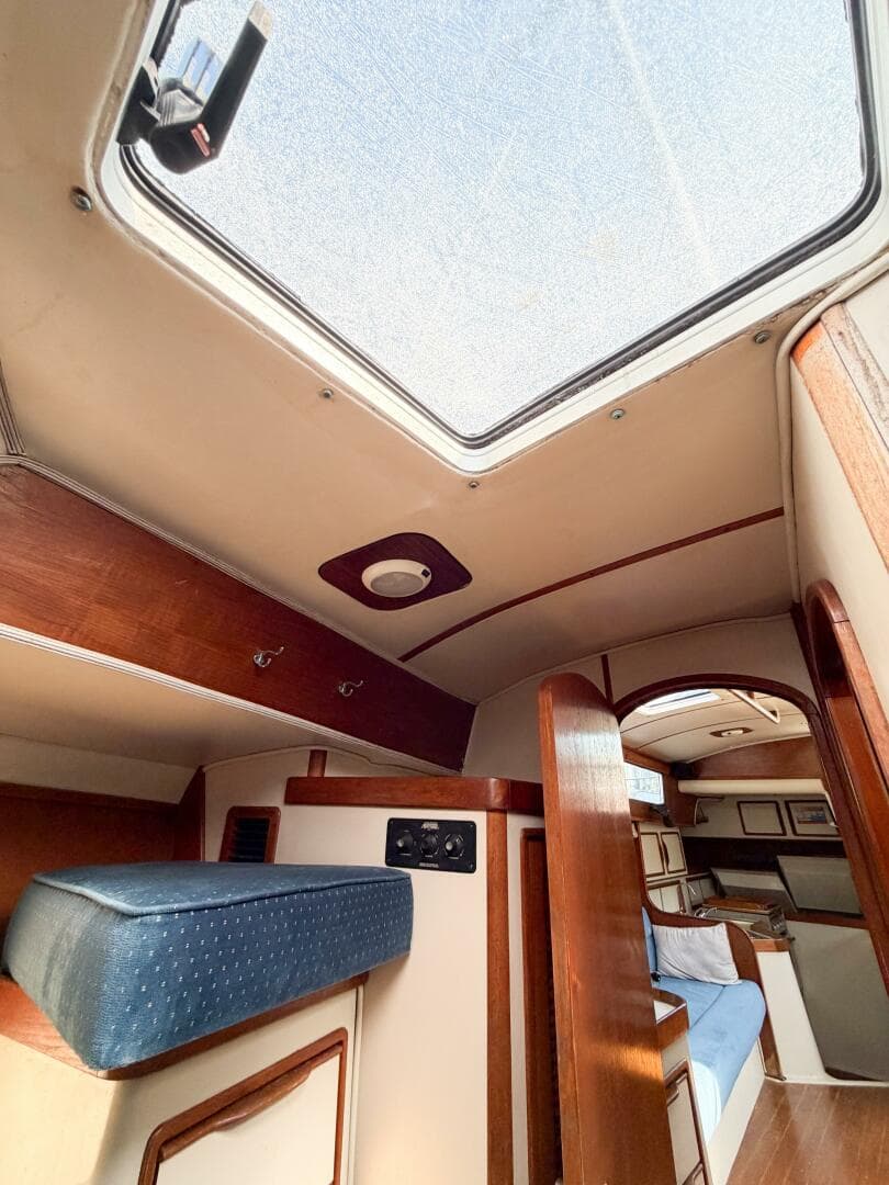 1989 Irwin 43 Mark III