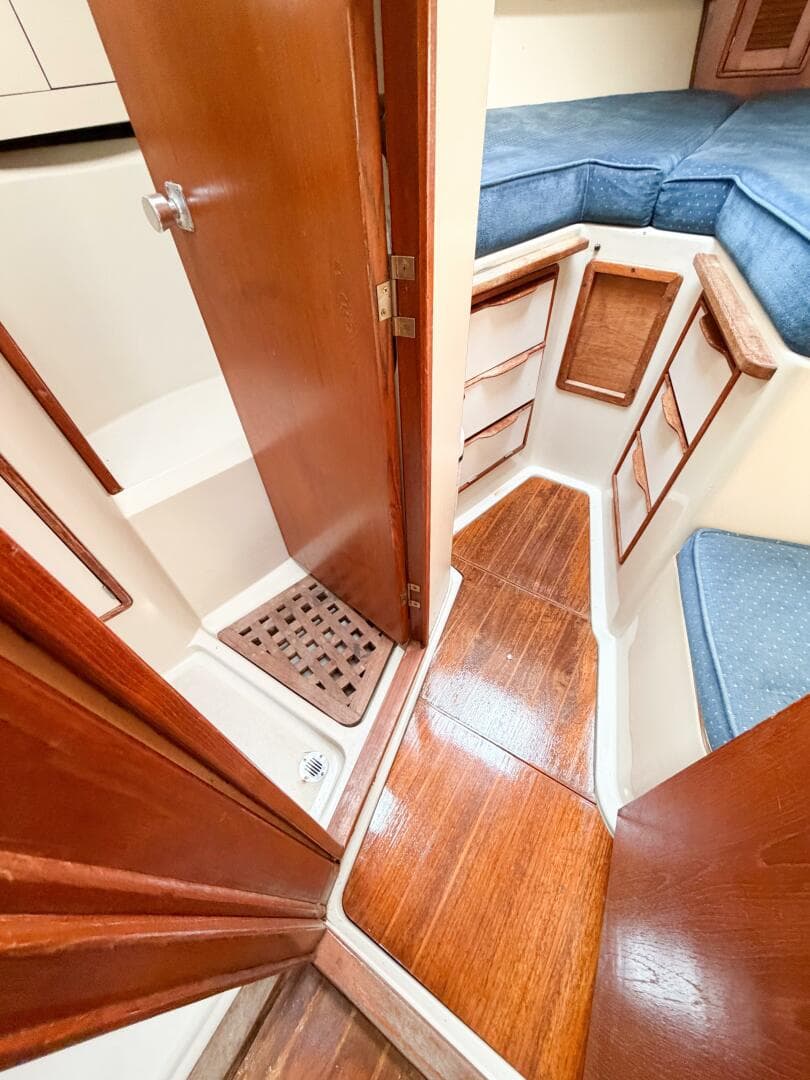 1989 Irwin 43 Mark III